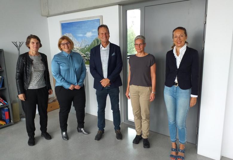 Das Rektorat gratuliert Gerlinde Schwabl und Alexandra Madl