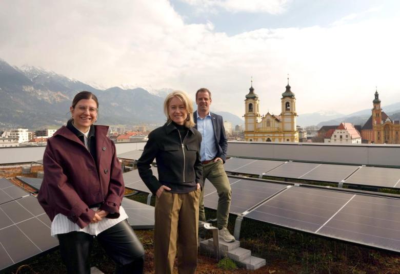 Anfang der Woche wurde die neue PV-Anlage der PH Tirol offiziell übergeben.
