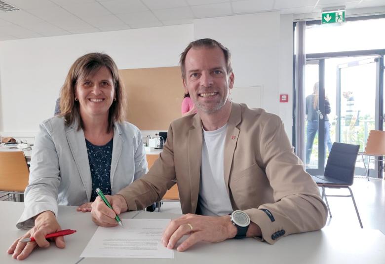 Vizerektor Gregor Örley und Vizerektorin der HAUP Elisabeth Hainfellner unterzeichneten Mitte Mai den Letter of Intent zur Kooperation. 