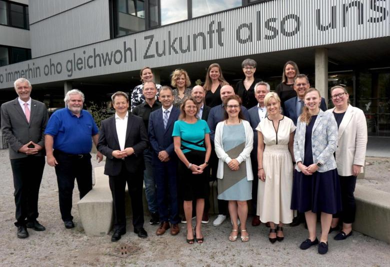 Am 5. und 6. September waren die Rektor:innen der Pädagogischen Hochschulen und Vertreter:innen des BMBWF im Rahmen der regelmäßig stattfindenden PH-Entwicklungskonferenz zu Gast an der PH Tirol.