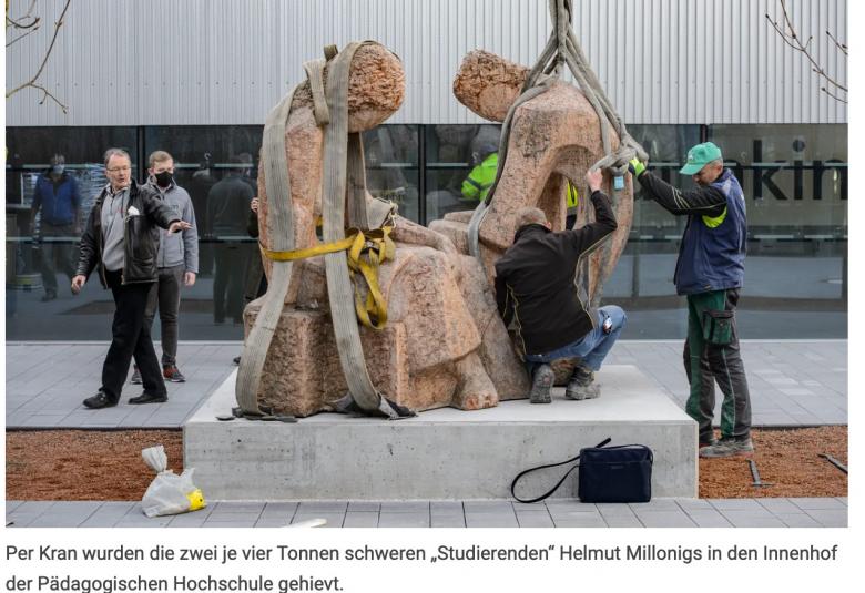 Kunst, die sich in Architektur reinreklamiert