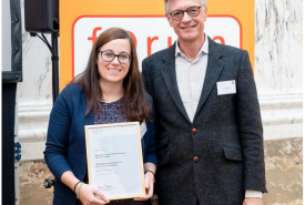 Preisübergabe an Anna Oberrauch