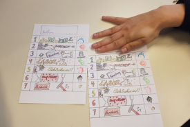 Stationenpass zum Abstempeln, gefertigt von den Jugendlichen 