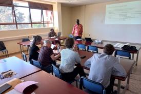 Studienreisende in Uganda